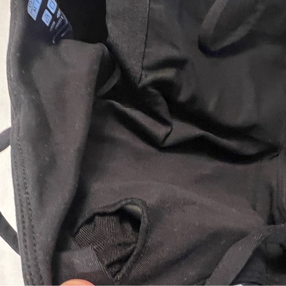 Medium NEW Tank Spaghetti Strap Top Women's Black Under Shirt Cropped Spandex - Picture 6 of 6